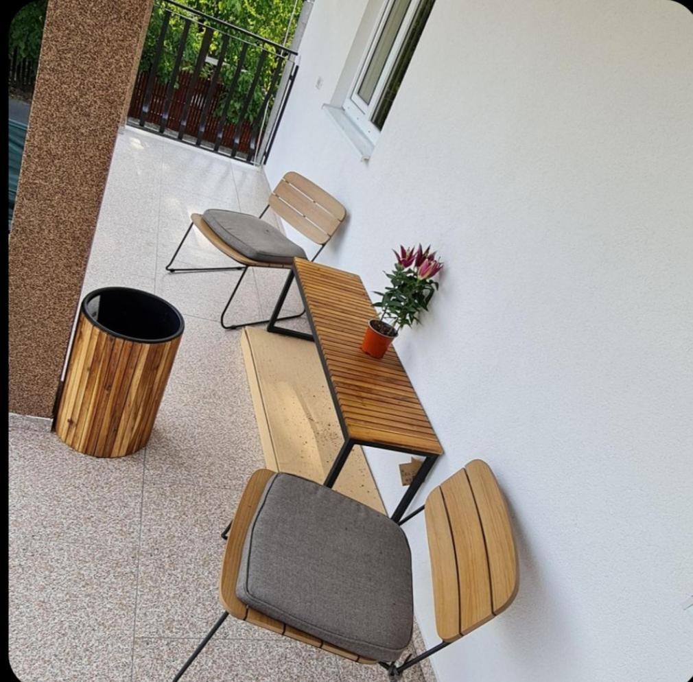 Casa Coco Hotel Curtea de Argeş Buitenkant foto